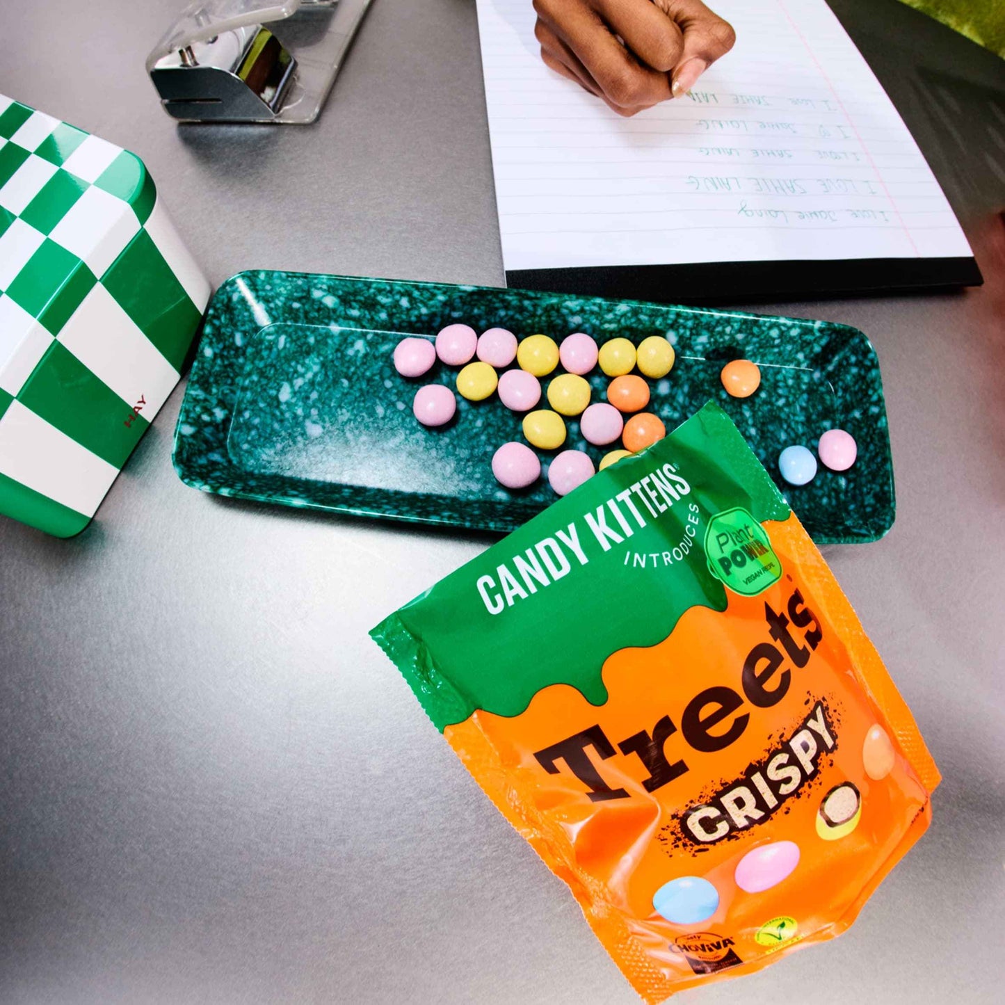 CANDY KITTENS Treets Crispy 120g pack shot