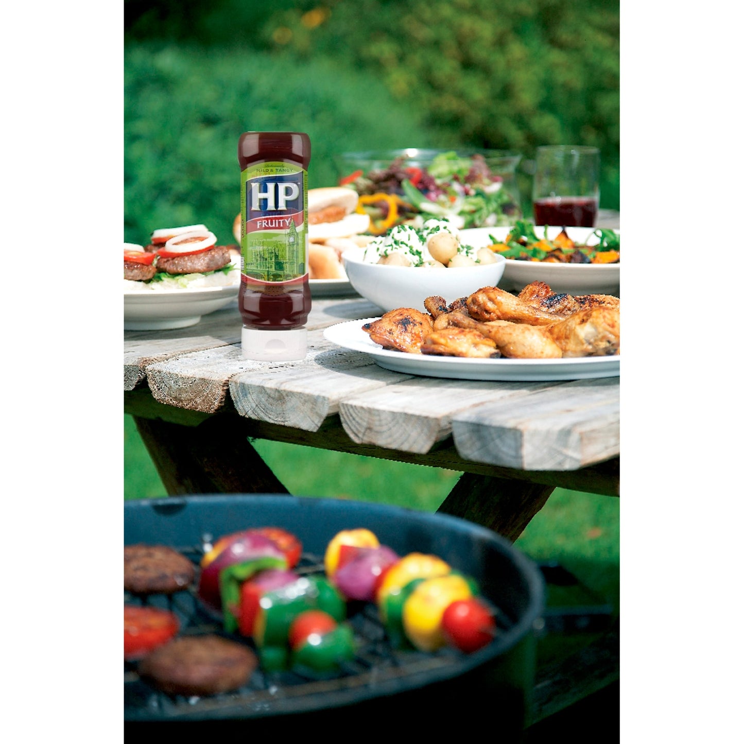 HP Fruity Brown Sauce Top Down 470g — image 3