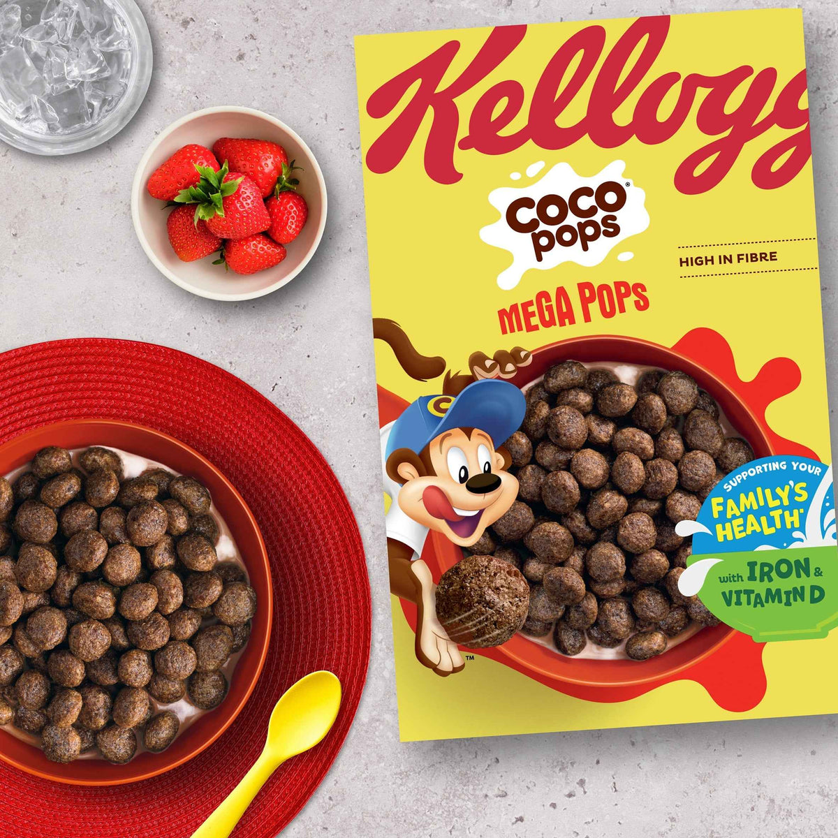 Kellogg's Coco Pops Mega Pops Chocolate Breakfast Cereal 365g 365g pack shot