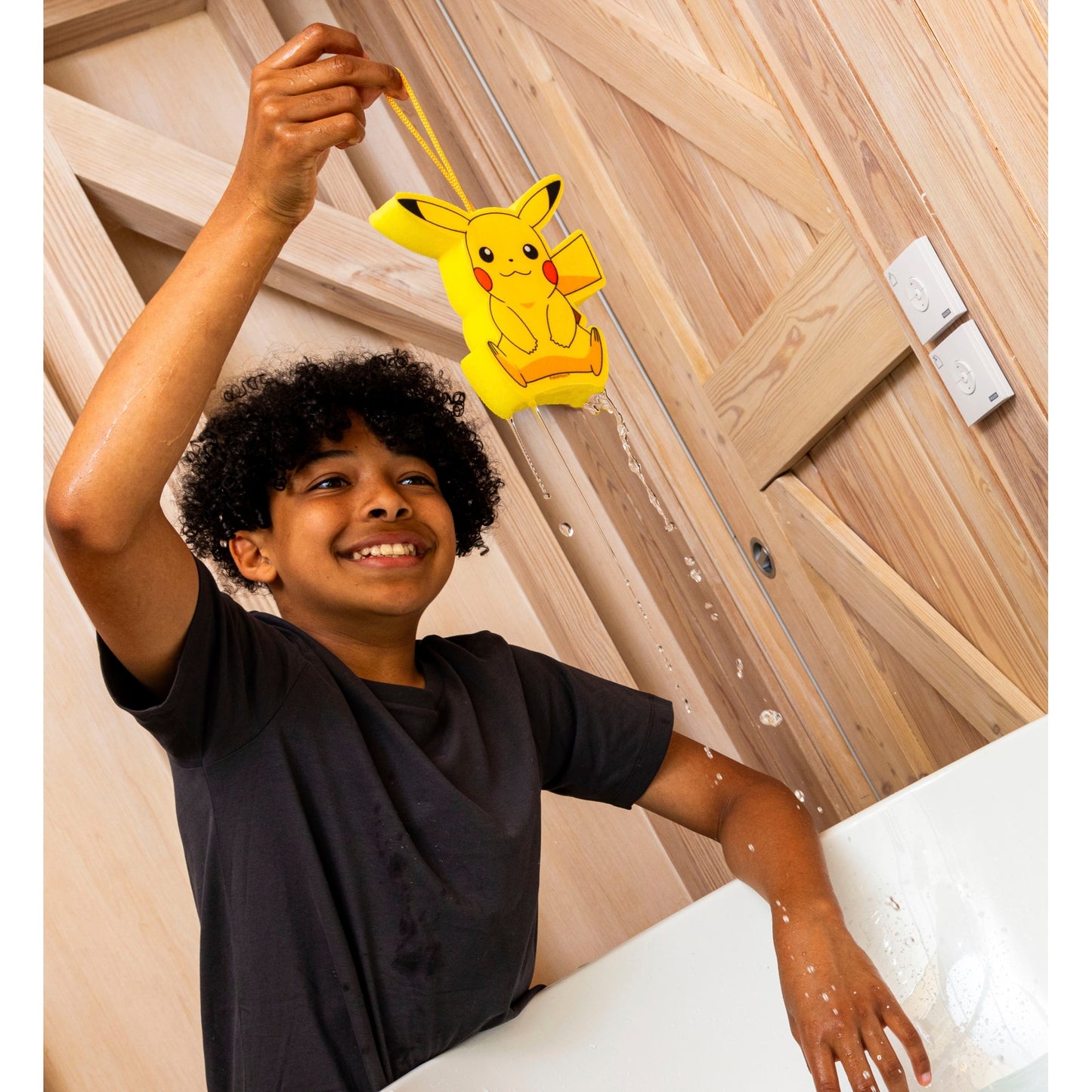 Pokemon Pikachu bath sponge — image 3
