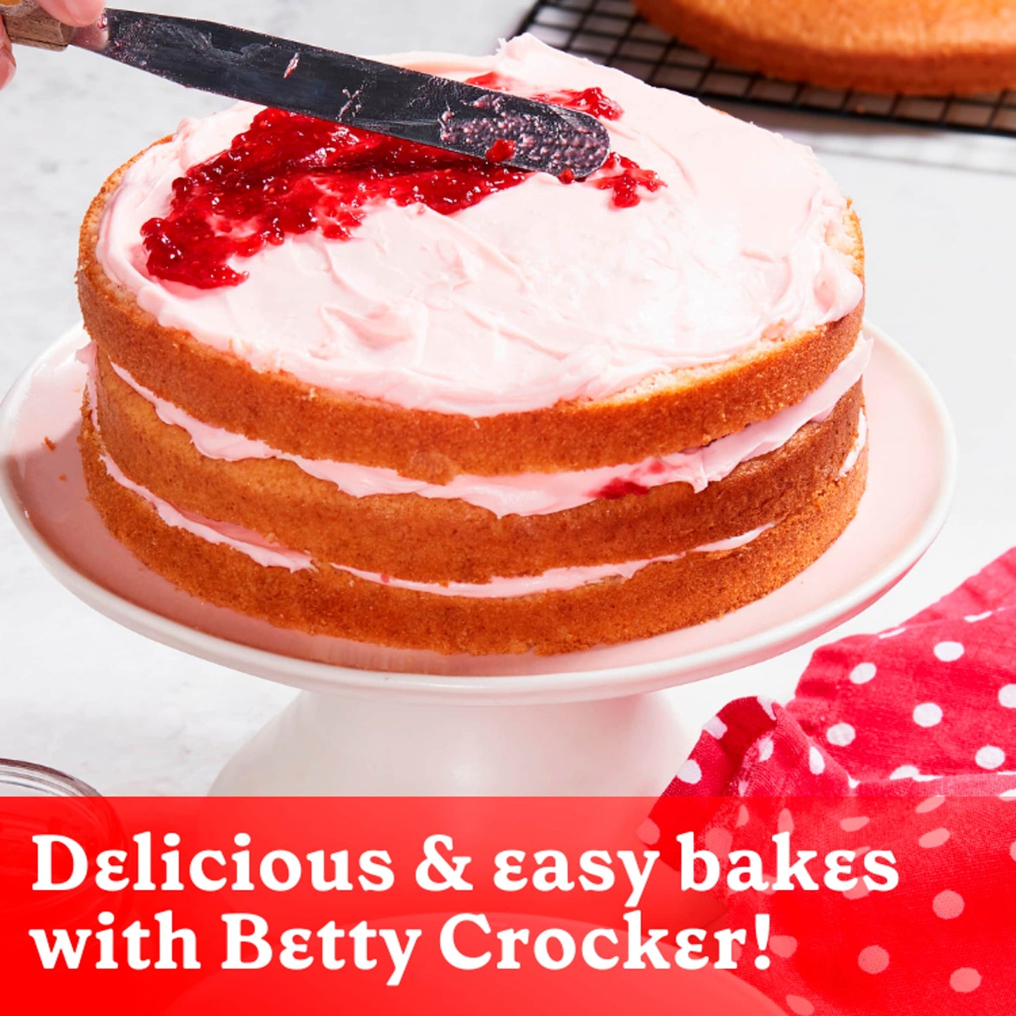 Betty Crocker Strawberry Icing 400G — image 3