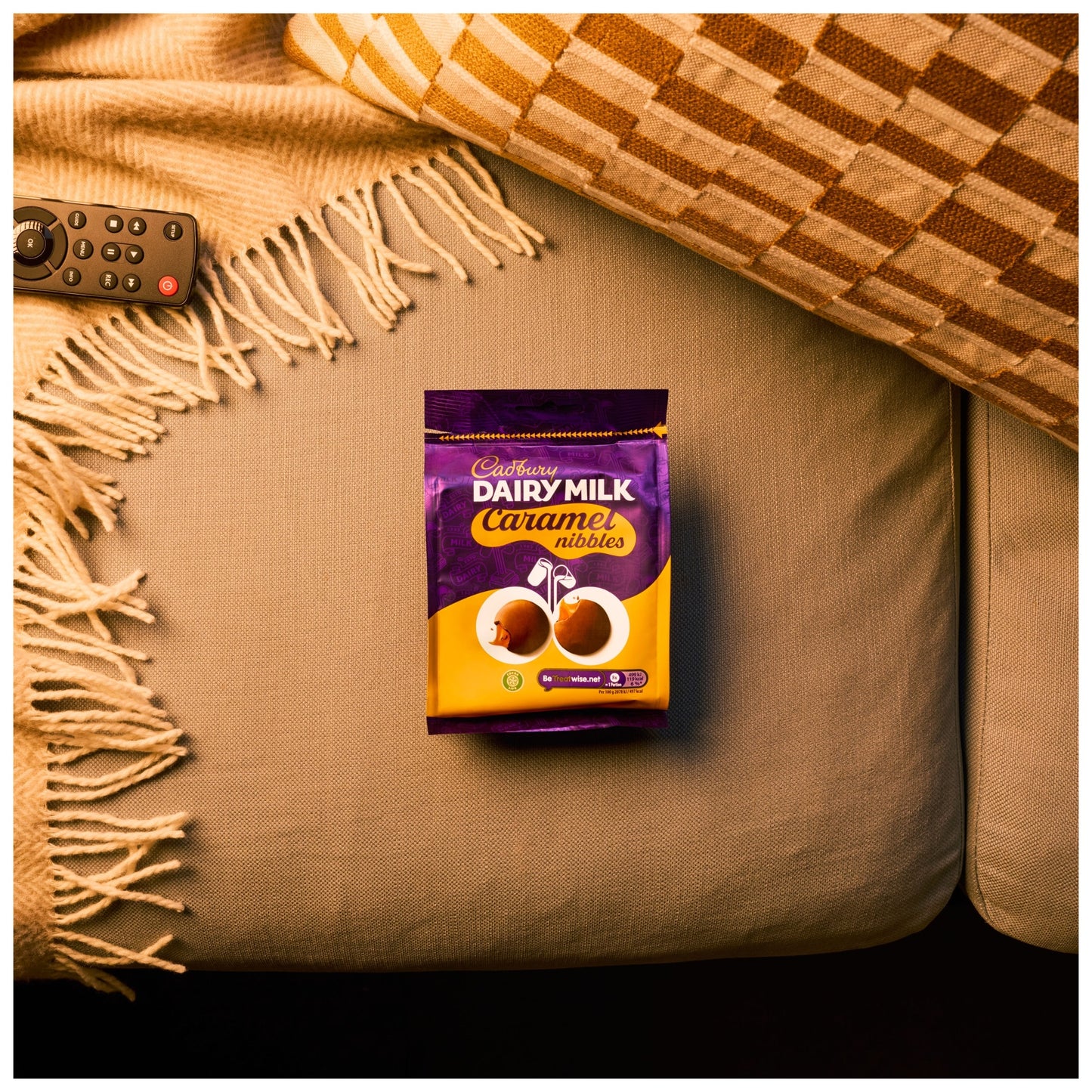 Cadbury Dairy Milk Caramel Nibbles Chocolate Bag 100G — image 2