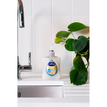 Carex Advanced Care Antibacterial Hand Wash - Coconut Oil 250ml — image 3