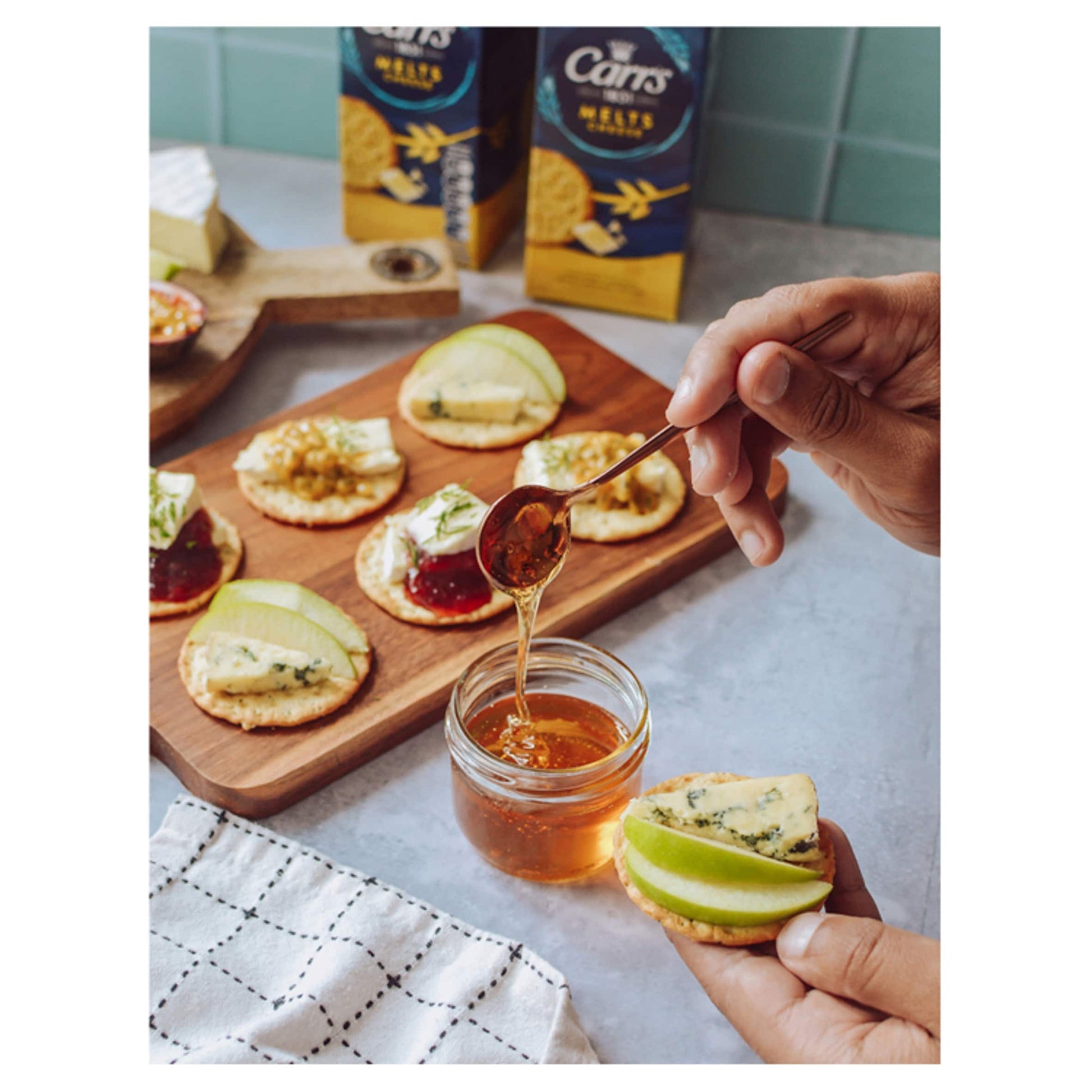 Carr's Melts Cheese Crackers 150g — image 3