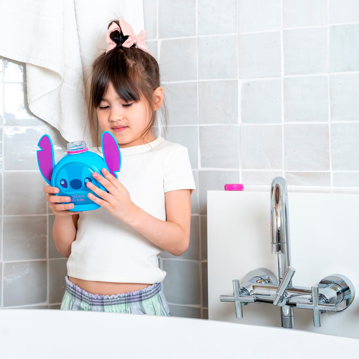 Disney Stitch bath bubbles 500ml — image 2