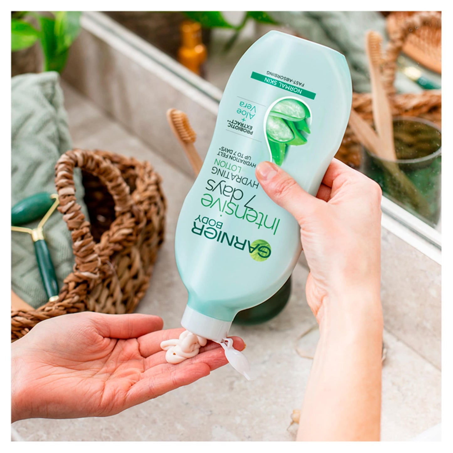 Garnier Body Intensive 7 Day Aloe Vera Hydrating Lotion 400Ml — image 4