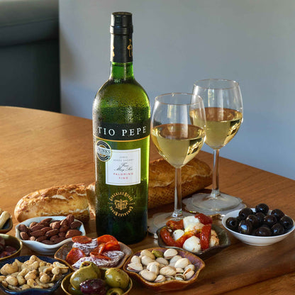 GONZALEZ Byass Tio Pepe Fino Sherry 750ml