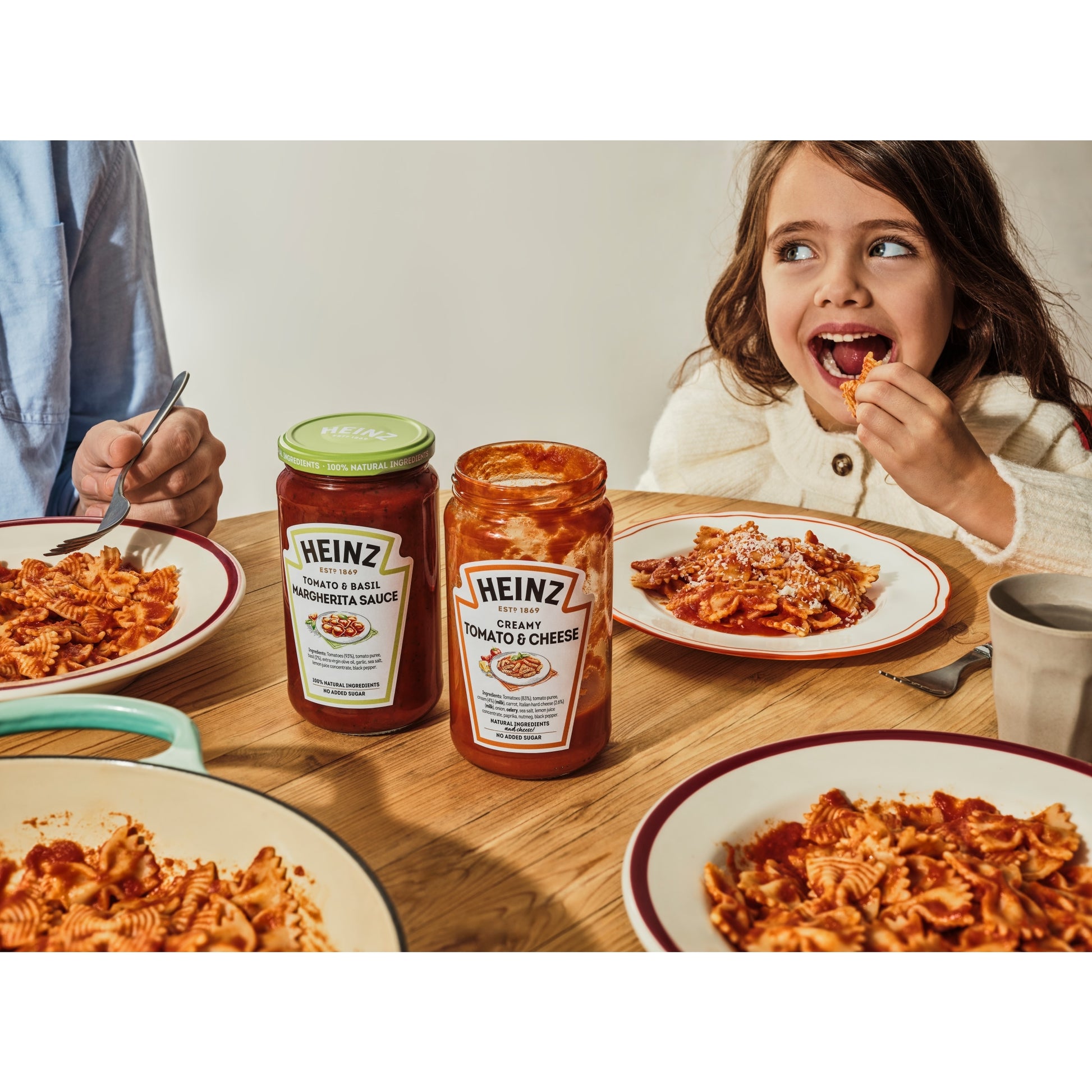 Heinz Creamy Tomato & Cheese Sauce 490g — image 2