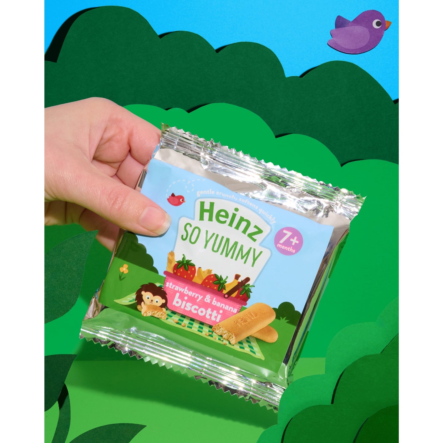 Heinz Strawberry & Banana Biscotti Baby Food Snacks 60g — image 2