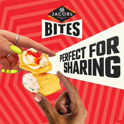 Jacob's Bites Sweet Chilli & Sour Cream Crackers 125g — image 3