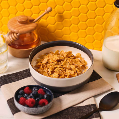 Kellogg's Crunchy Nut Breakfast Cereal 300g — image 2