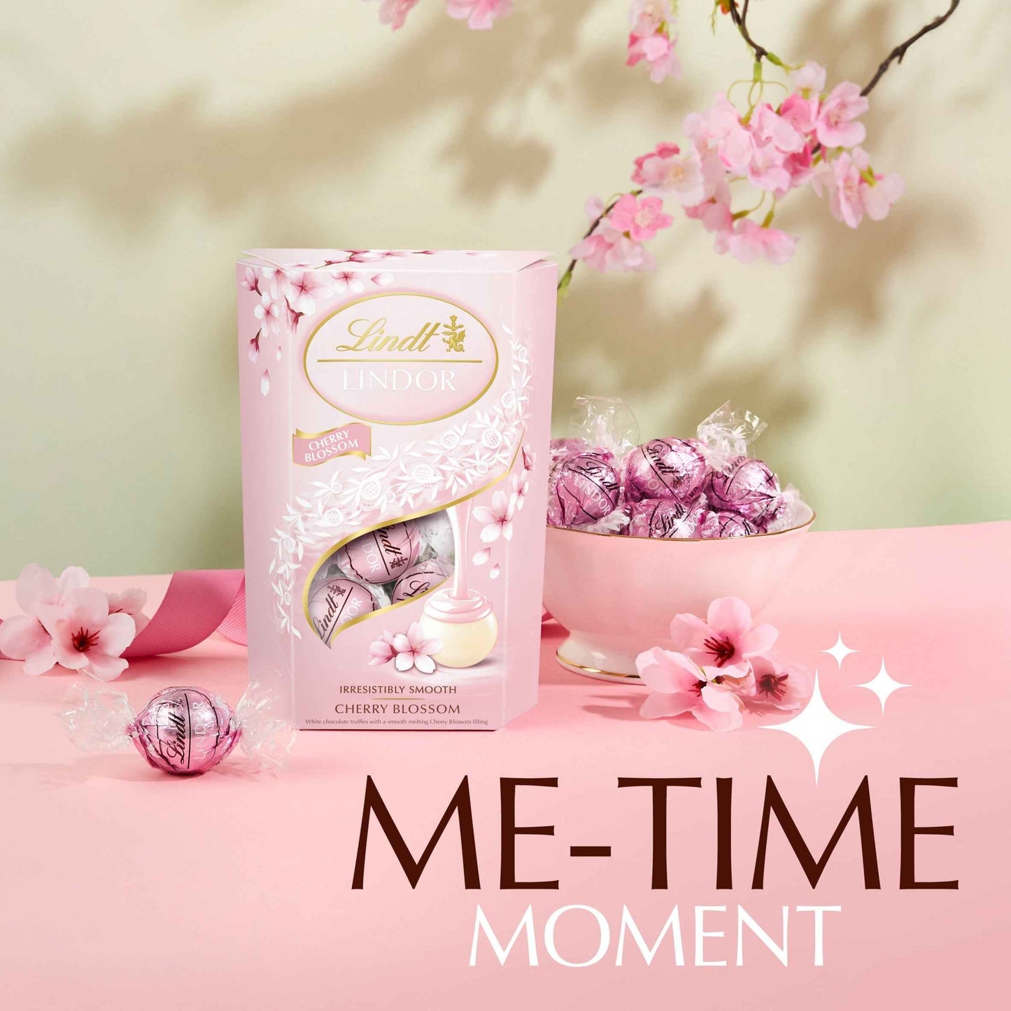 LINDOR Lindt Cherry Blossom White Chocolate Truffle Box 200g