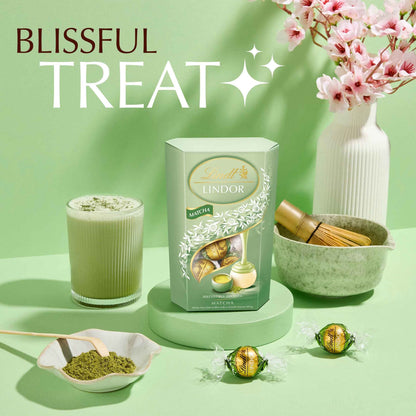 LINDOR Lindt Matcha White Chocolate Truffle Box 200g