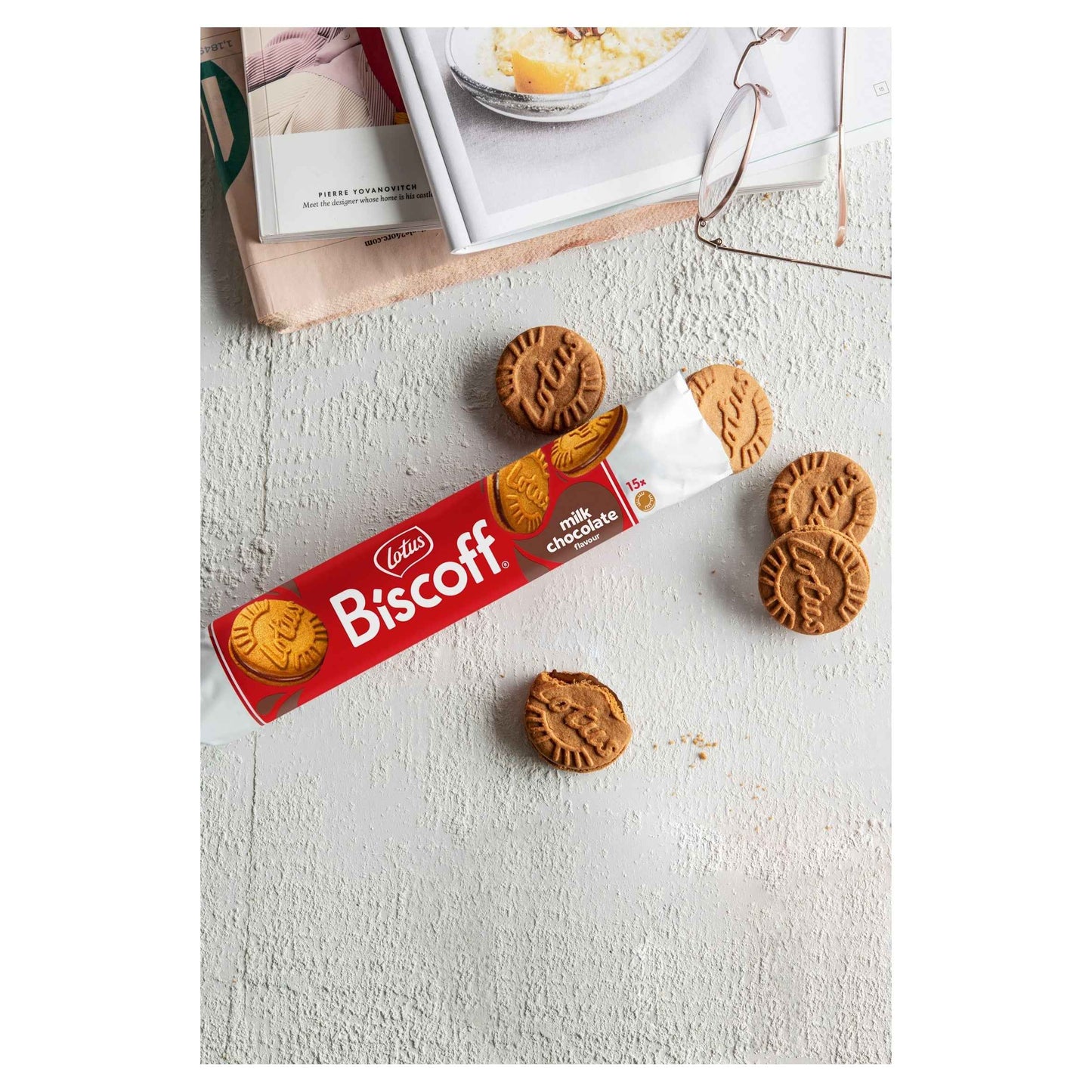 Lotus Biscoff Sandwich Biscuits Milk Chocolate 150g