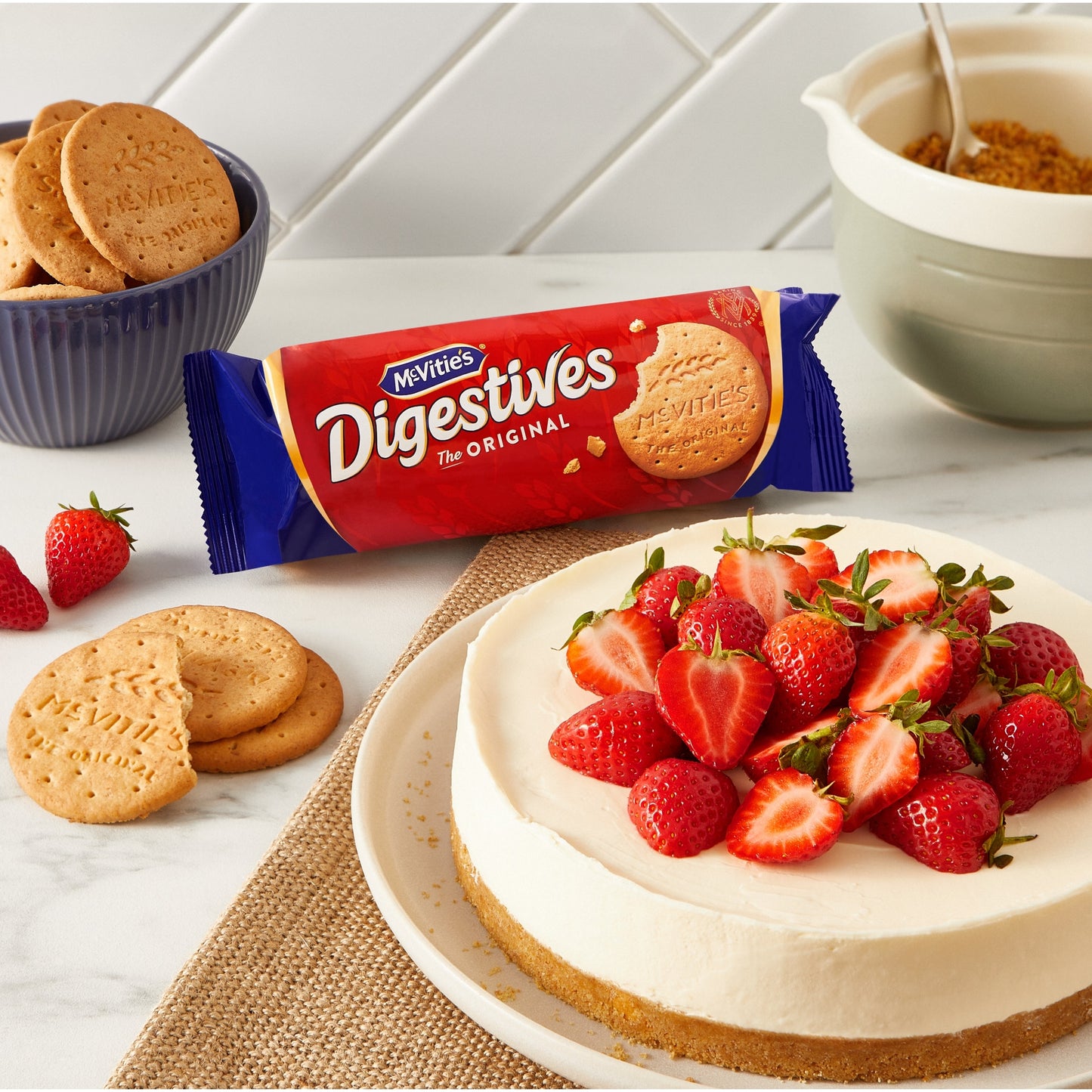 McVitie's Digestives The Original Biscuits 360g — image 2