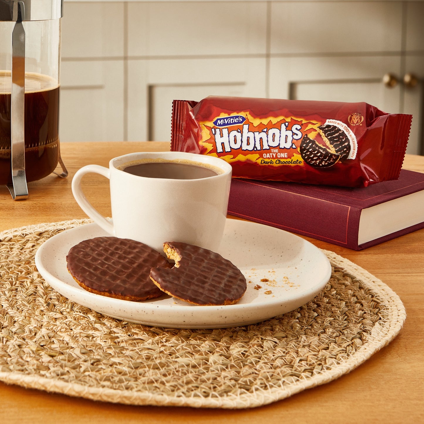 McVitie's Hobnobs Dark Chocolate Biscuits The Oaty One 262g — image 2