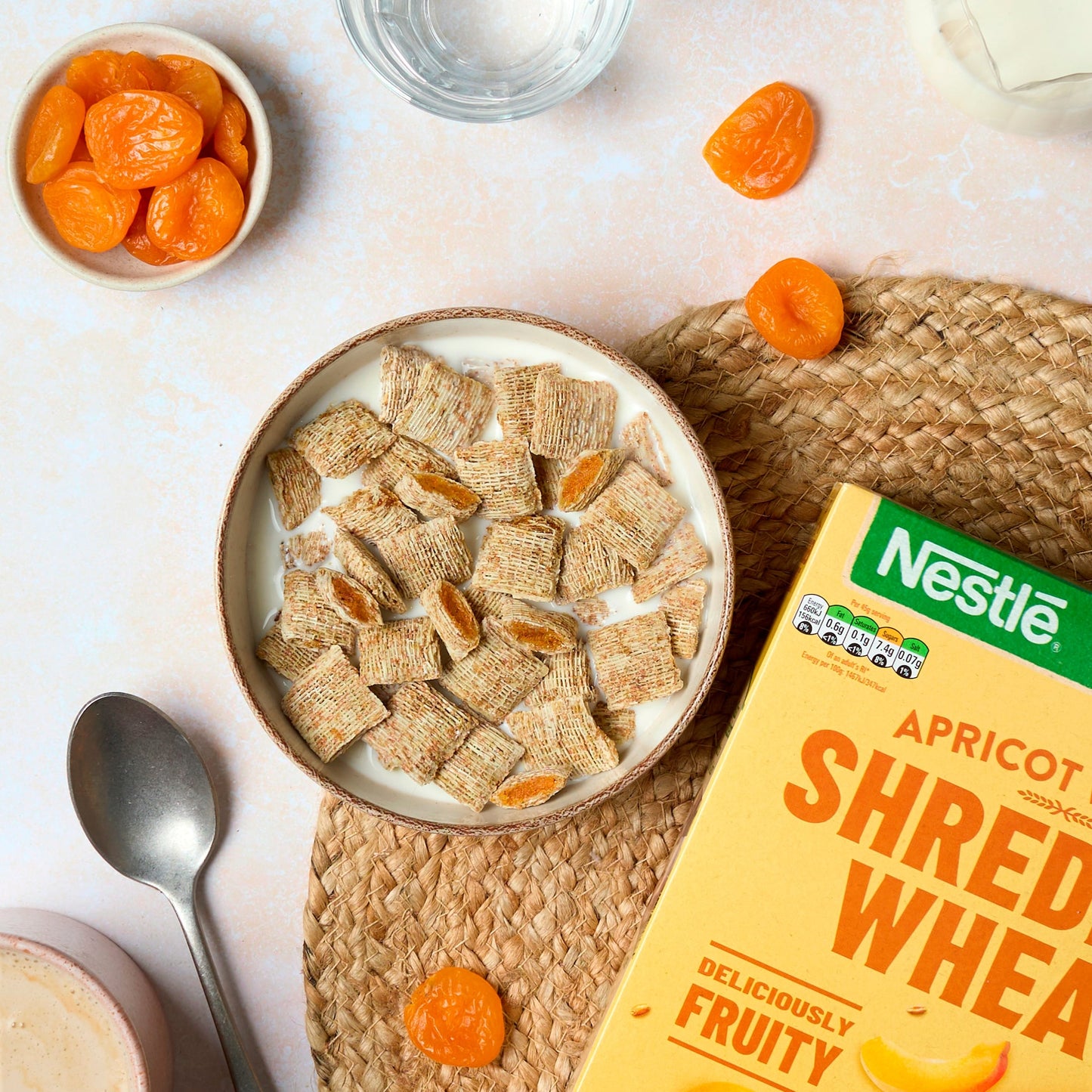 Nestlé Shredded Wheat Bitesize Apricot Breakfast Cereal 450g — image 2