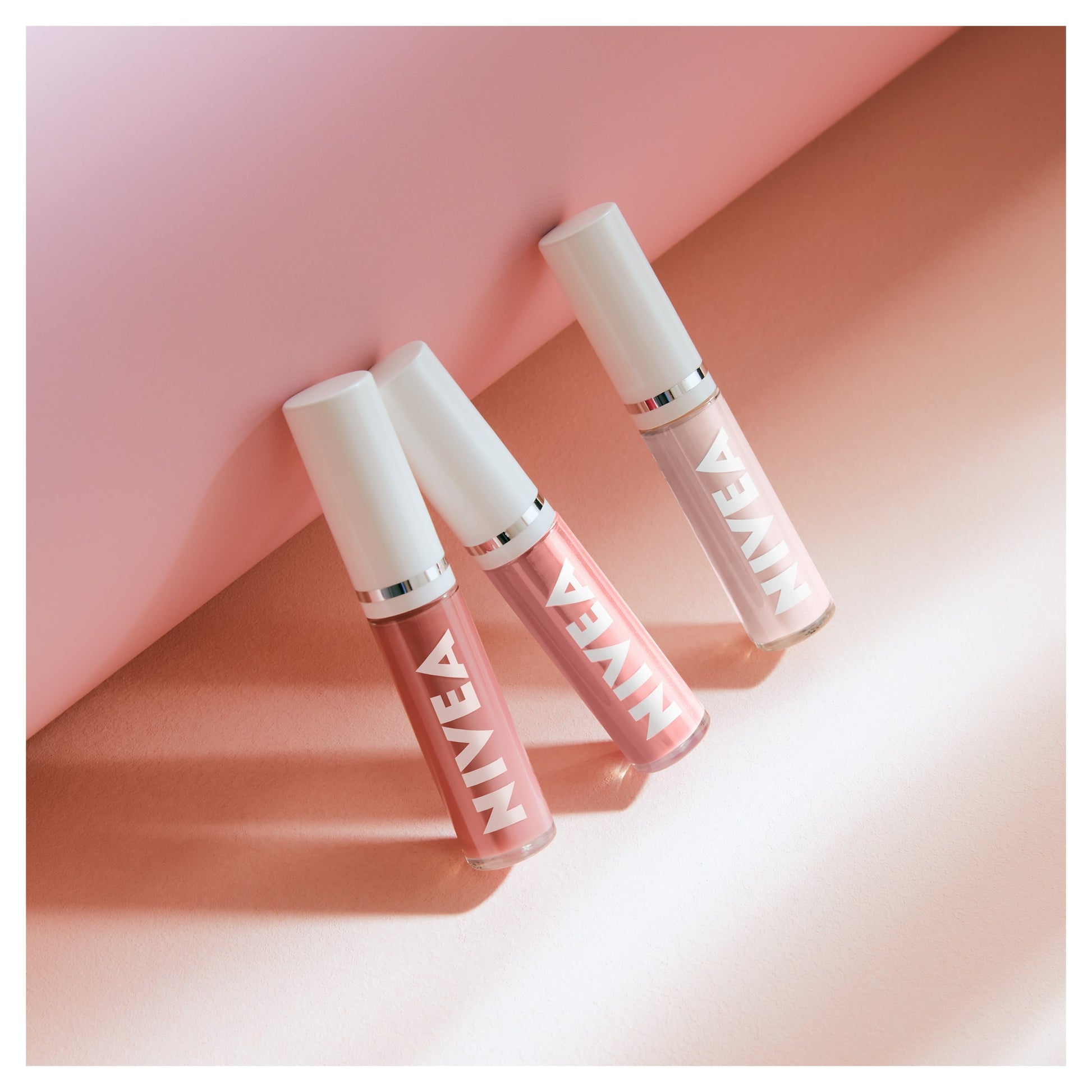 NIVEA Caring Lip Oil Rose​ 5.5ml — image 2