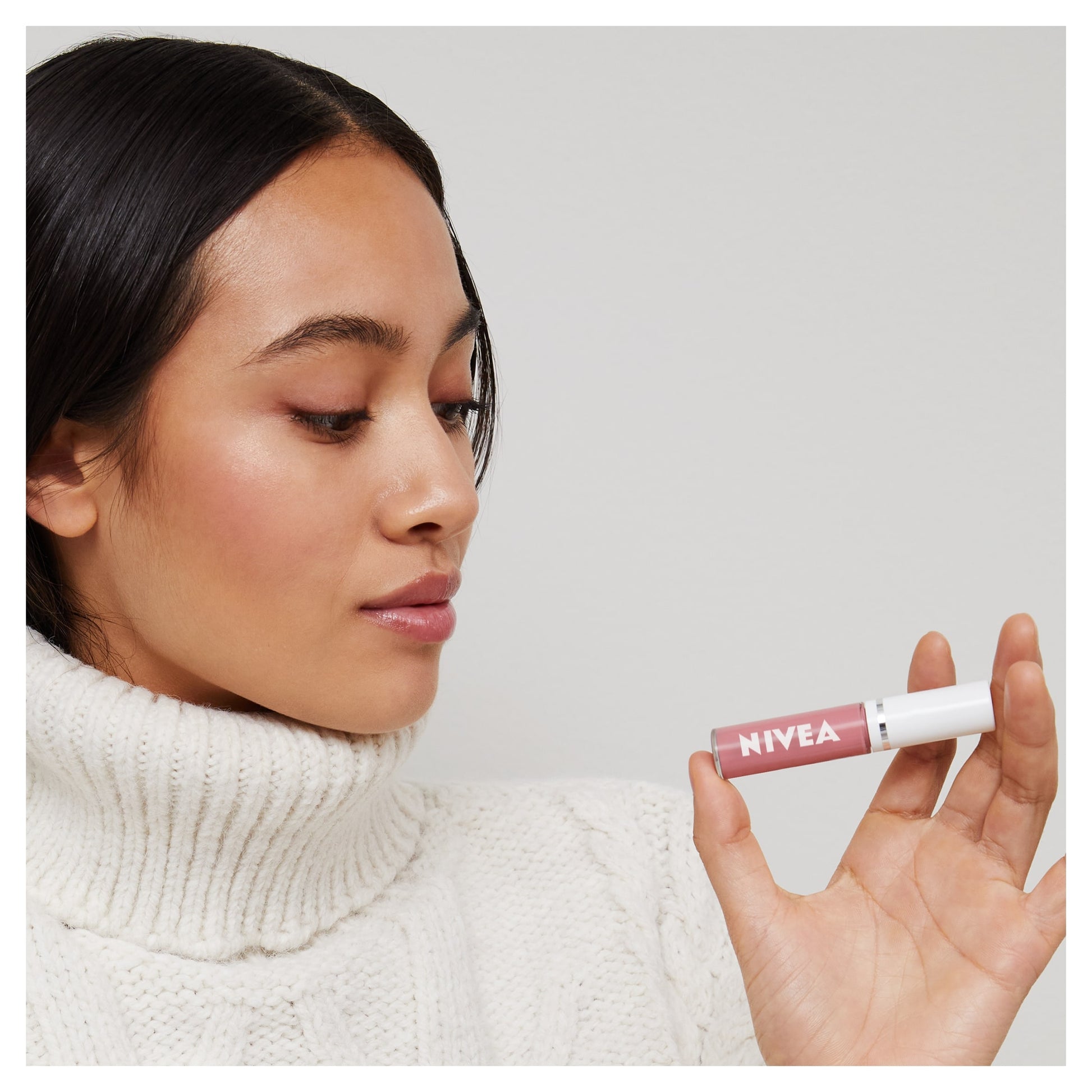 NIVEA Caring Lip Oil Rose​ 5.5ml — image 4