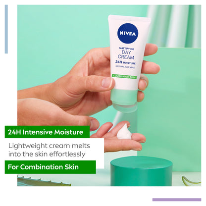 NIVEA Mattifying Day Cream Moisturiser Combination Skin 50ml — image 3