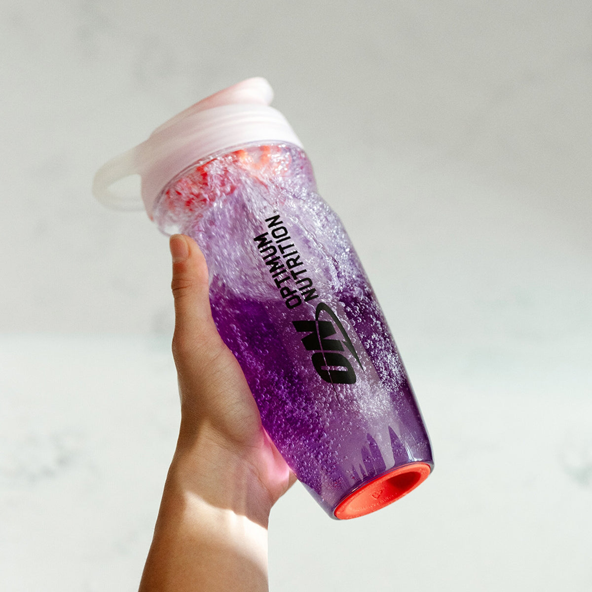 Optimum Nutrition Clear Protein Blackcurrant & Dark Berry 240g. — image 3