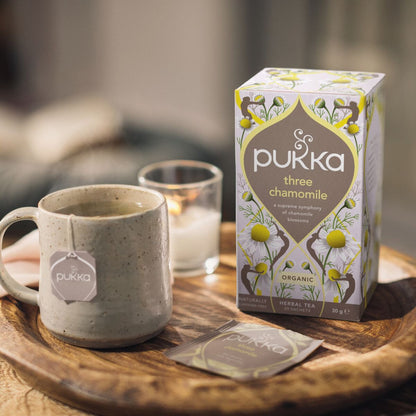 Pukka Organic Three Chamomile Herbal Tea 20 Tea Bags 30g — image 2