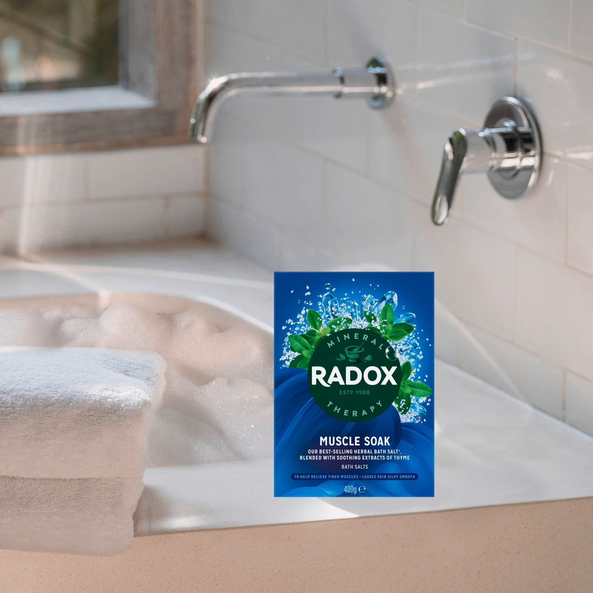 Radox Muscle Soak Bath Salts 400g — image 2
