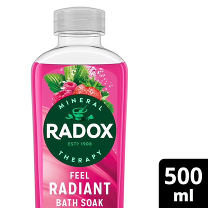 Radox Strawberry Feel Radiant Bath Soak Bubble Bath 500ml — image 1