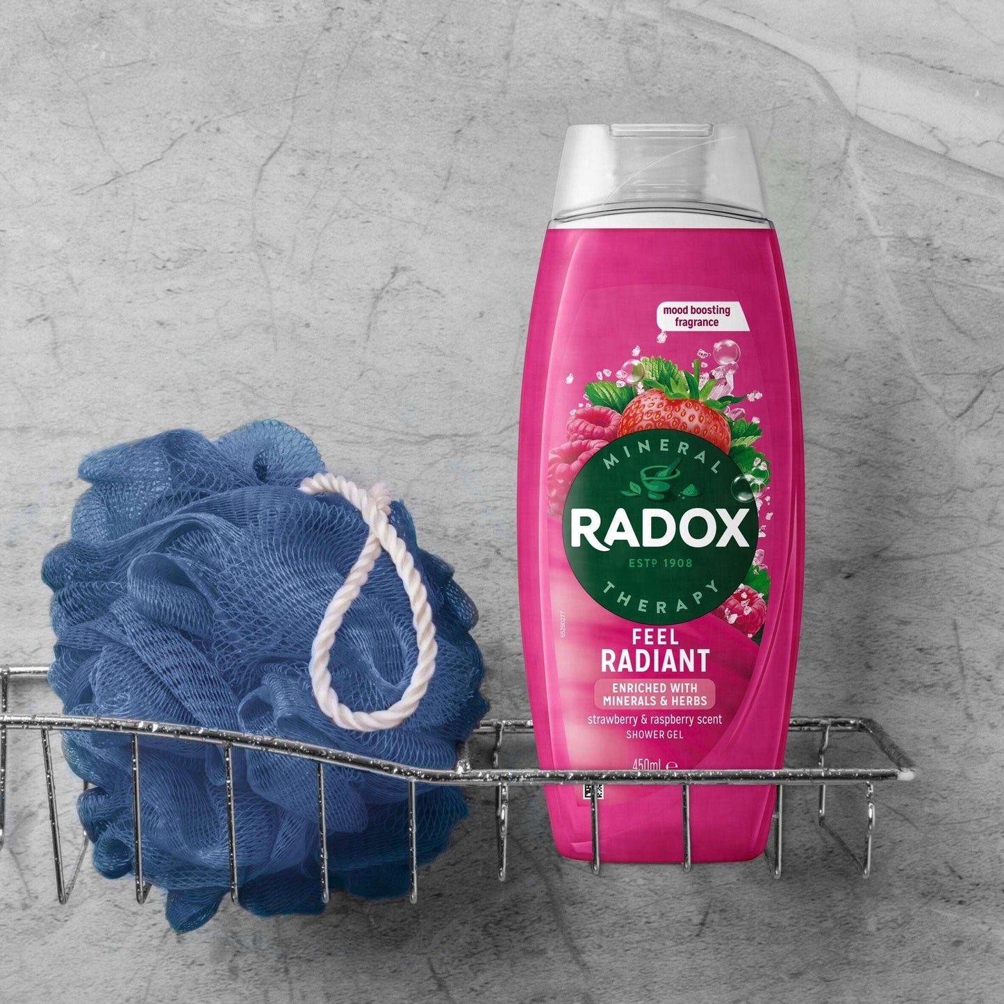 Radox Strawberry Feel Radiant Shower Gel Body Wash 450ml — image 3