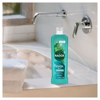 Radox Stress Relief Bath Soak Bubble Bath 1L — image 4