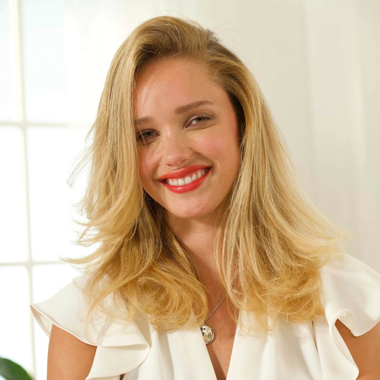 Revlon Smoothstay Coconut Oil Hair Dryer — image 4
