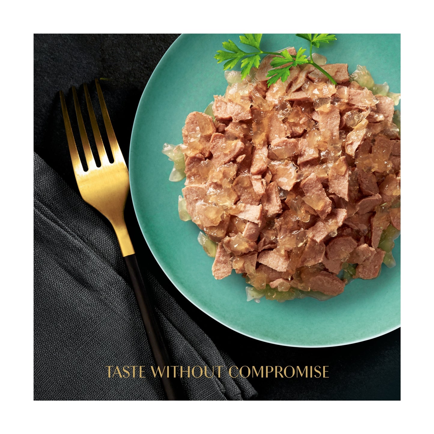 Sheba Fine Flakes Wet Cat Food Tray Salmon in Jelly 85g — image 3