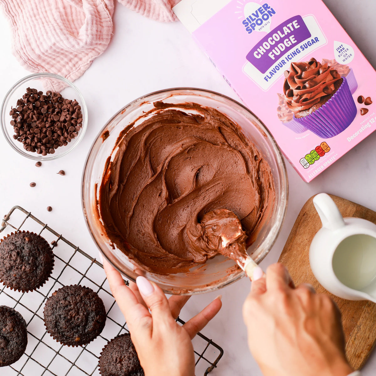 Silver Spoon Chocolate Fudge Flavour Icing Sugar 200g — image 4