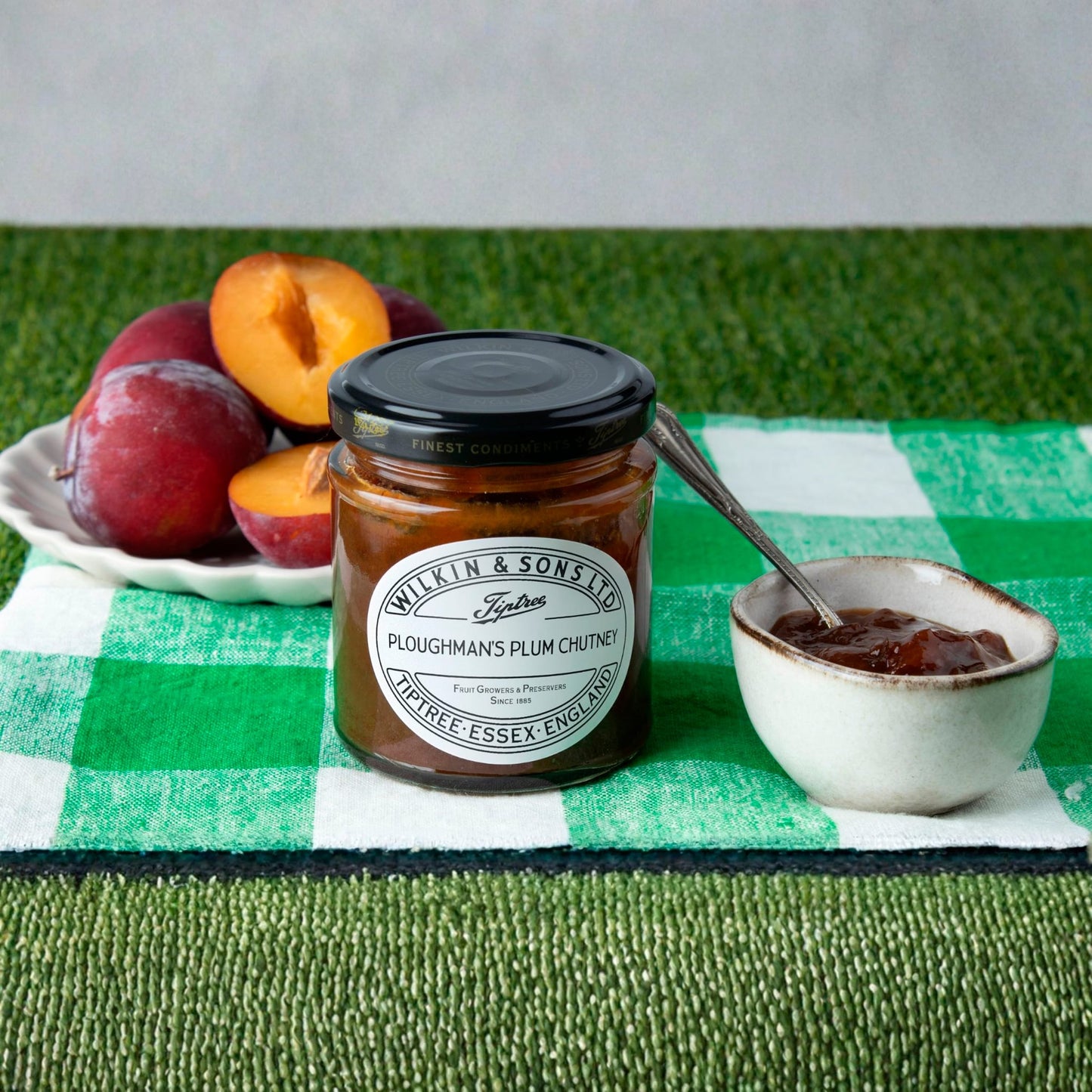 Tiptree Ploughmans Plum Chutney 210G — image 2