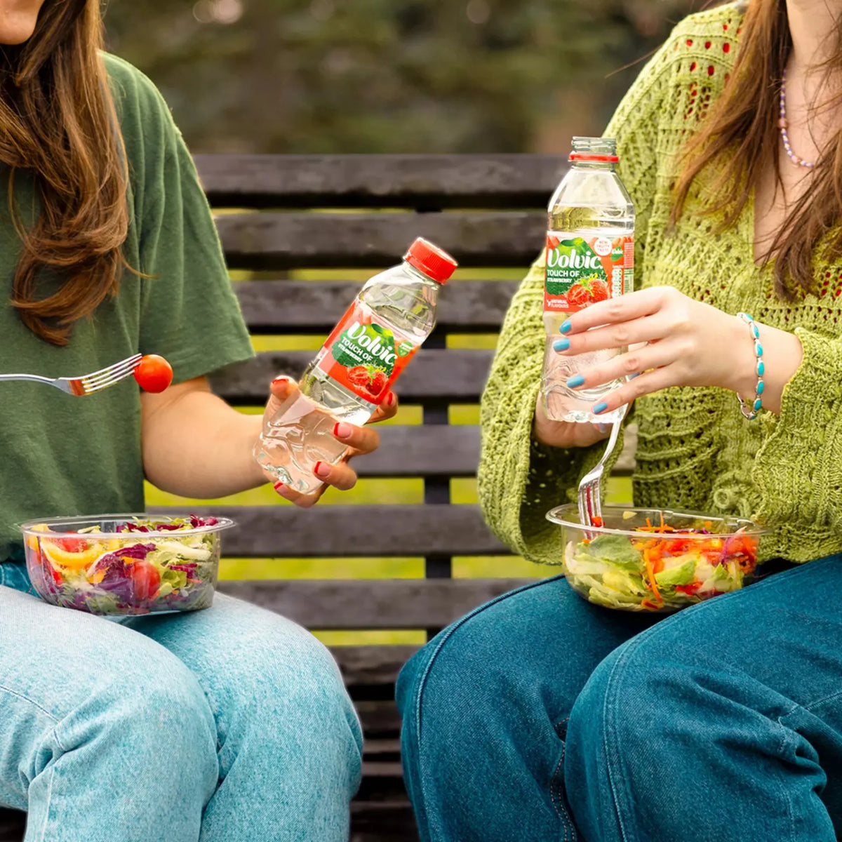 Volvic Touch of Strawberry Sugar Free Flavoured Water 6x500ml — image 3