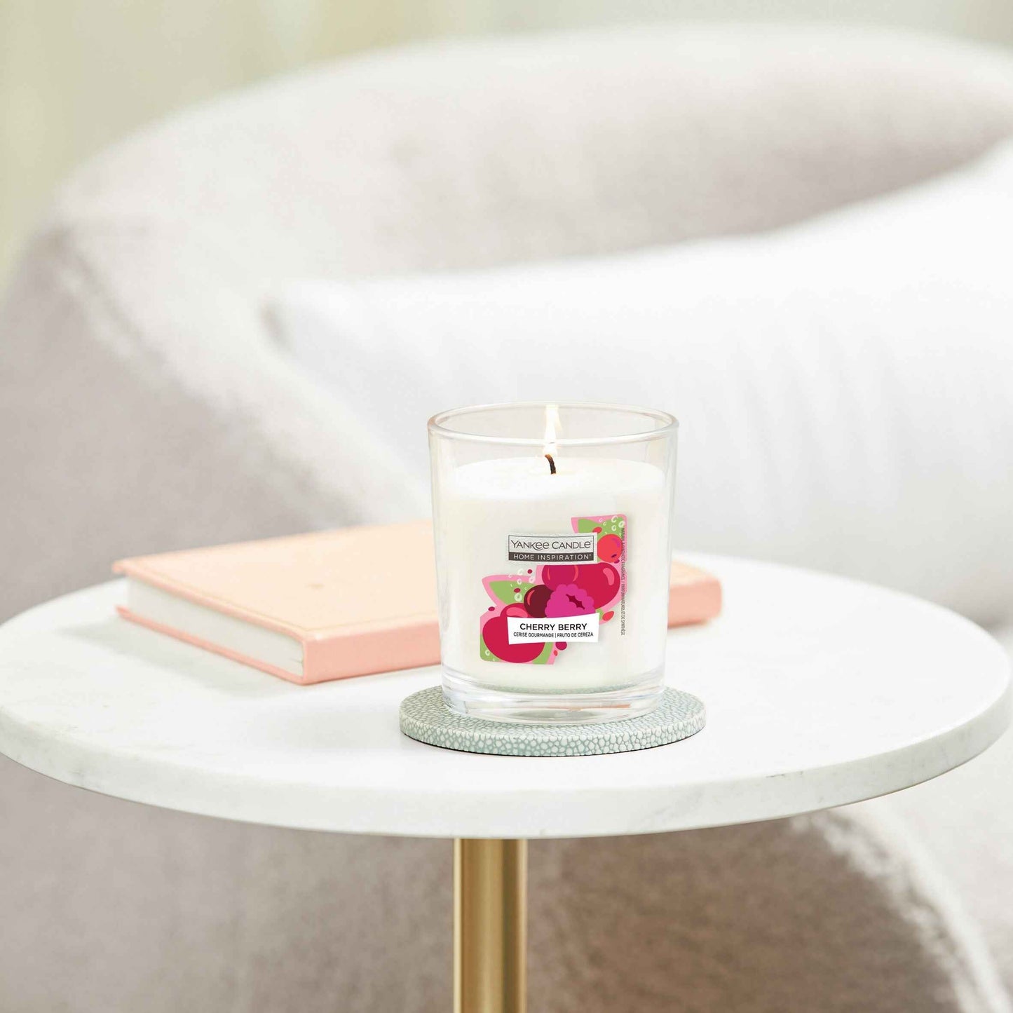 Yankee Cherry Berry Candle 200g