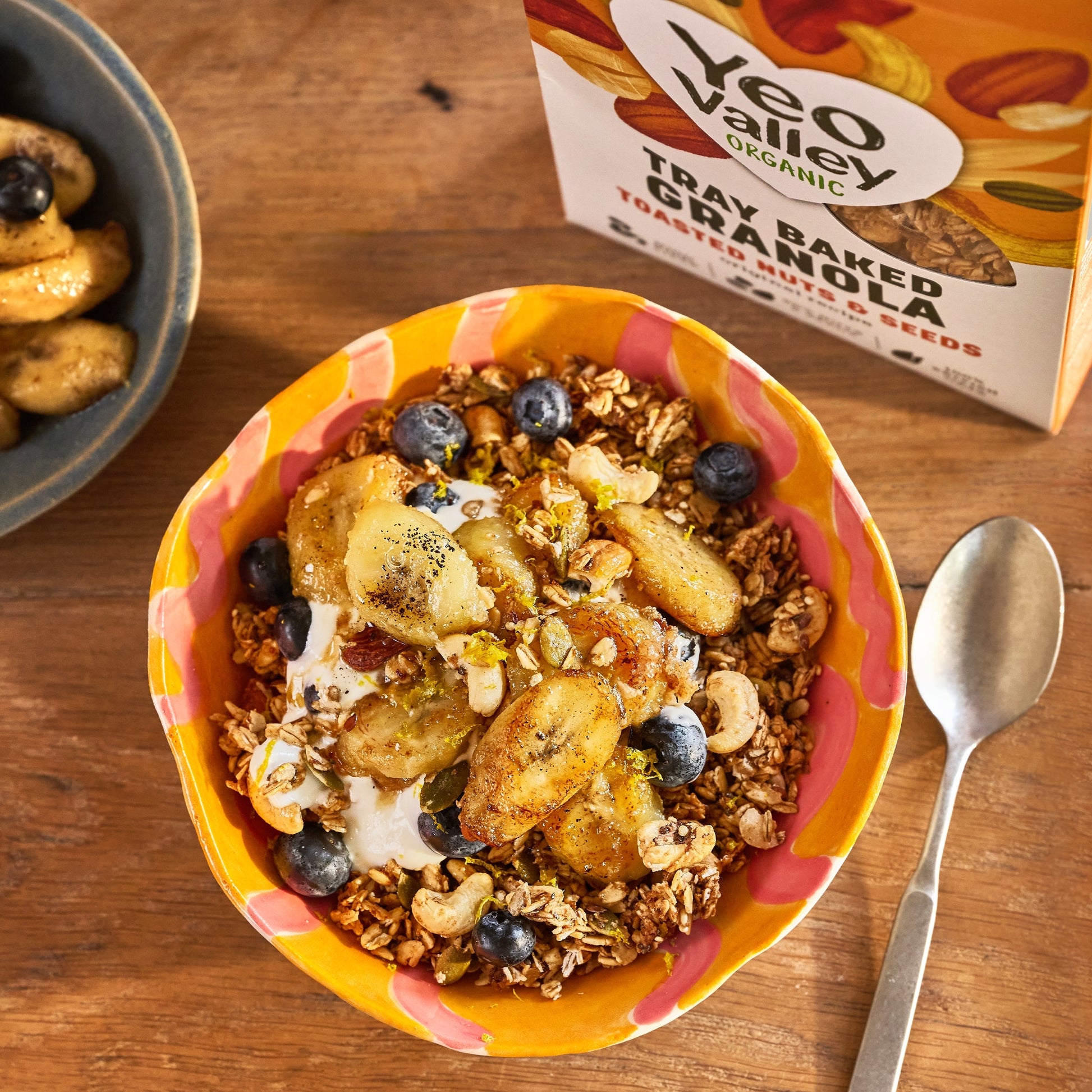 Yeo Valley Organic Tray Baked Granola Toasted Nuts & Seeds 360g — image 3